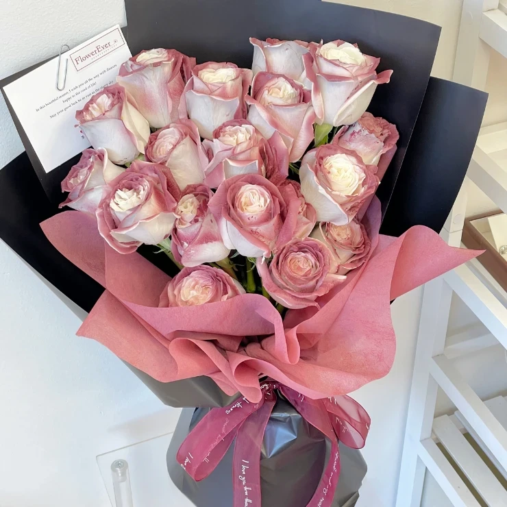 Приклади зворушливих побажань з днем народження, які можна надіслати разом із шикарним букетом квітів (1) (1)