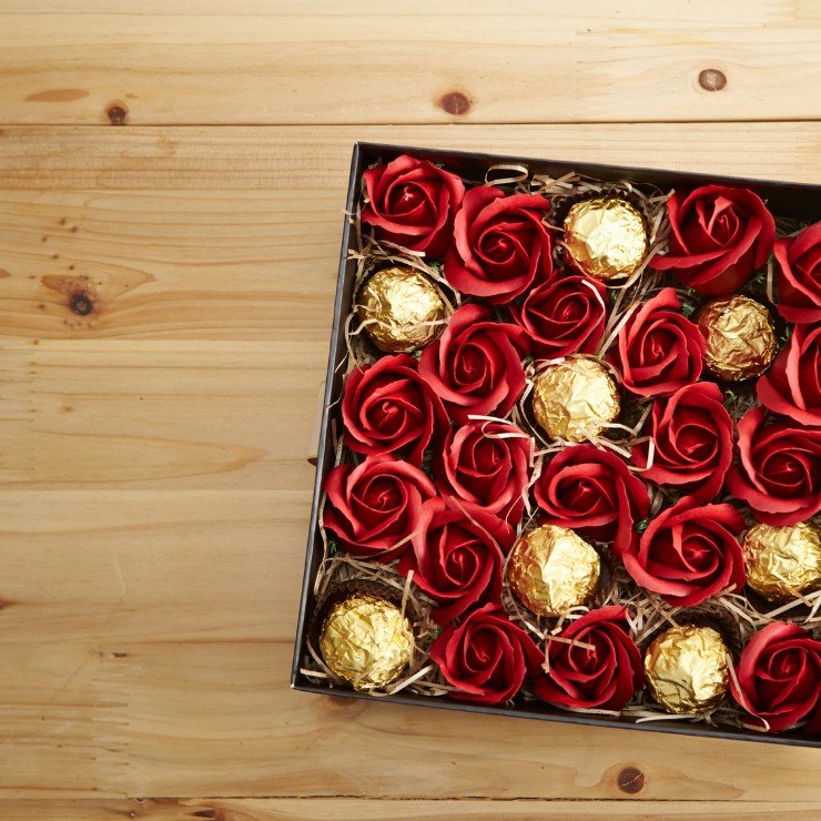 Шикарні букети з Днем народження з теплими привітаннями 